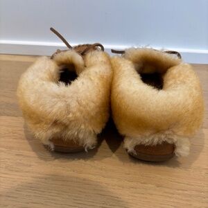 LLBEAN WICKED GOOD MOCCASINS SIZE 6 MEDIUM